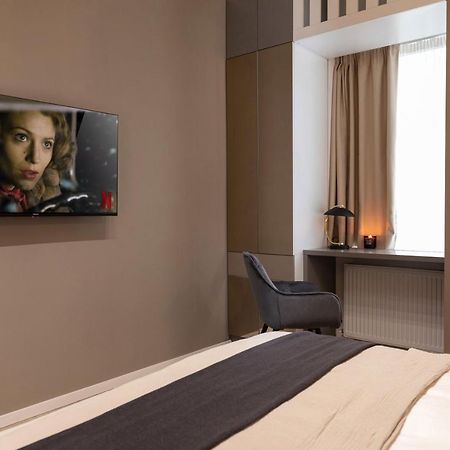 Qult - Misty Night Apartment Bucureşti Exterior foto
