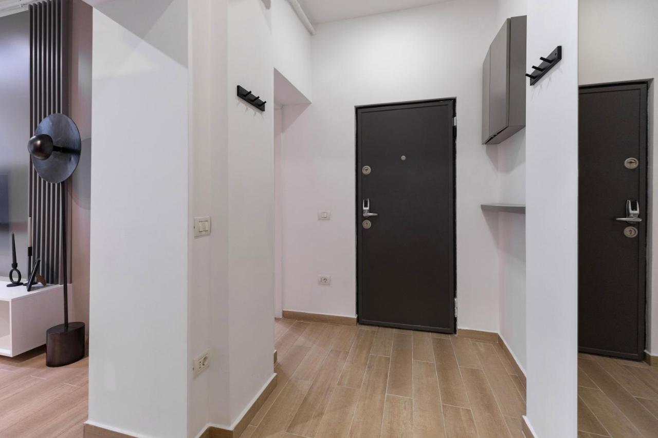 Qult - Misty Night Apartment Bucureşti Exterior foto